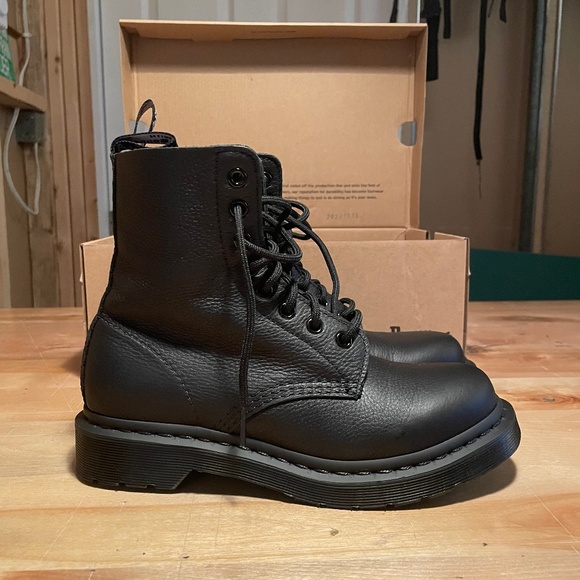 1460 Pascal Mono Dr Martens - Picture 1 of 6